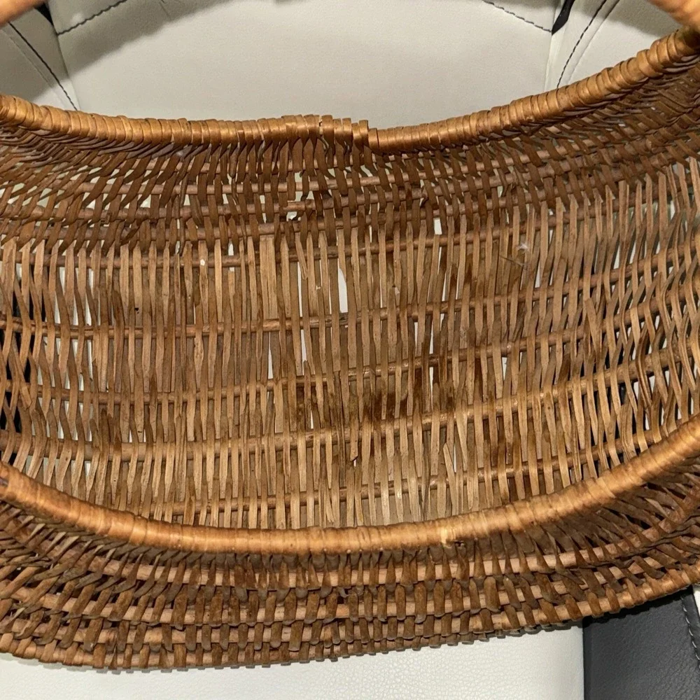 Vintage Handmade Round Half Moon Wicker Basket Antique Egg Gathering 15